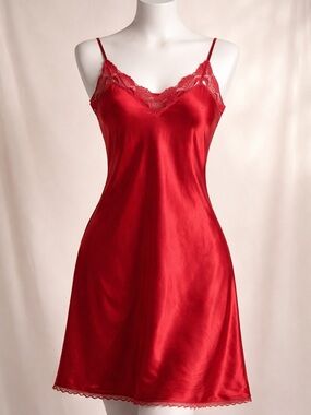Victoria’s Secret Red Satin Lace Slip Dress S Vintage Lingerie Y2K Gold Label